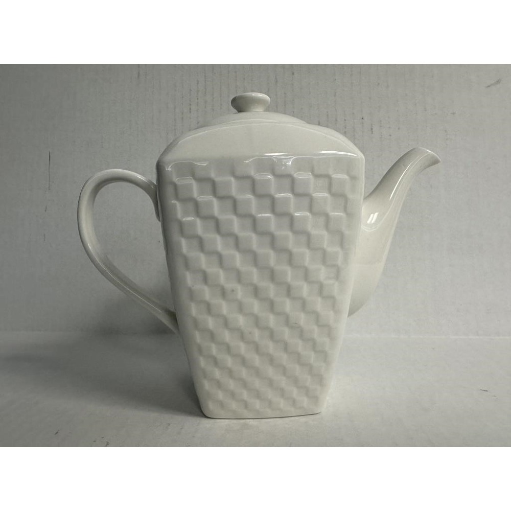 Roscher & Co White‎ Fine Porcelain Teapot Square Basketweave Textured 6.5in